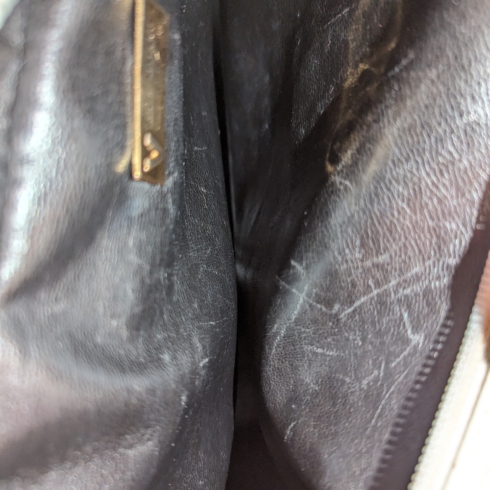 Mario Valentino Clutch Bag V Mark Leather White GUC - Picture 14 of 14